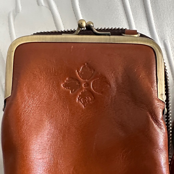 Patricia Nash Pertina Brown Leather crossbody wallet/phone case - Picture 3 of 7